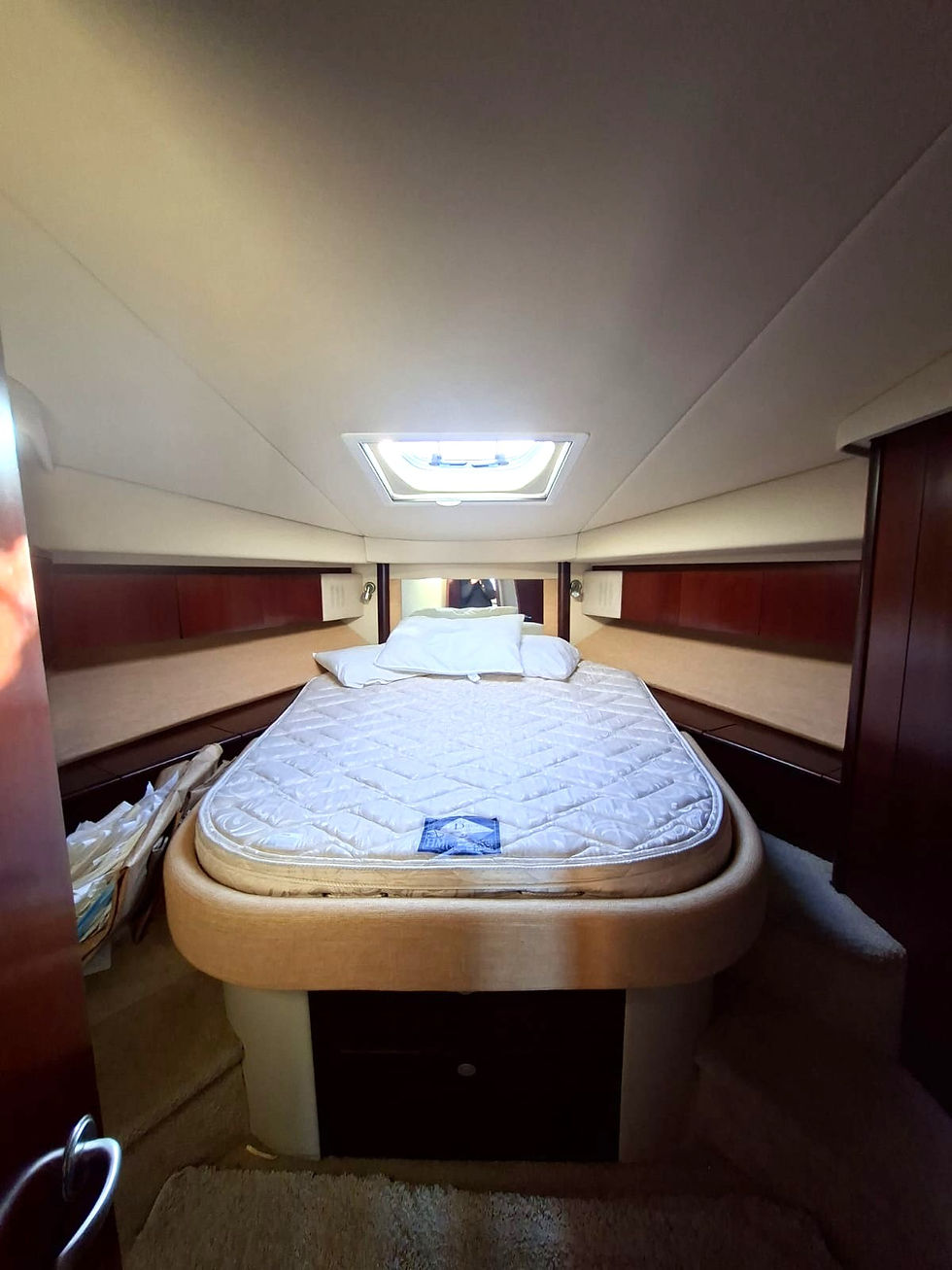 Miniatura: Sea Ray 42 Sedan Bridge