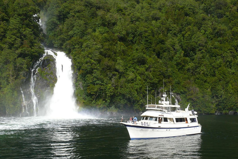 Miniatura: Crucero Hatteras 65