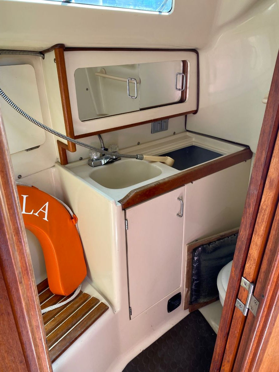 Miniatura: Hunter 28