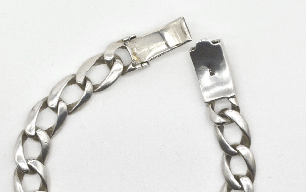 Thumbnail: 925 Silver Extra Heavyweight Man's Curb Bracelet with Celtic Design