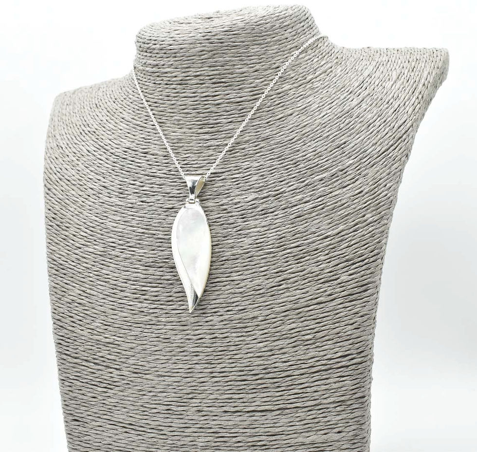 Thumbnail: 925 Silver White Mother of Pearl Teardrop Pendant