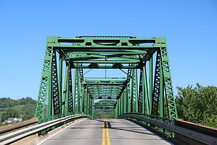 Sources-Benton_McMillian-Memmorial_Bridge.jpg