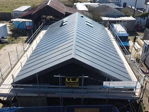 Commercial Flat Roofing Solutions You Can Depend On