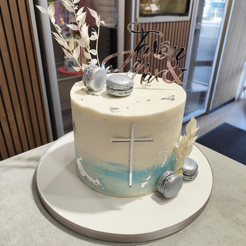 Ombre Christening Cake 🙏🏻 createacake