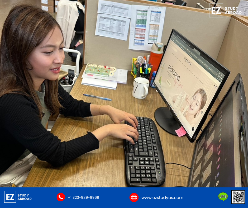 การฝึกงาน E-Commerce & Marketing