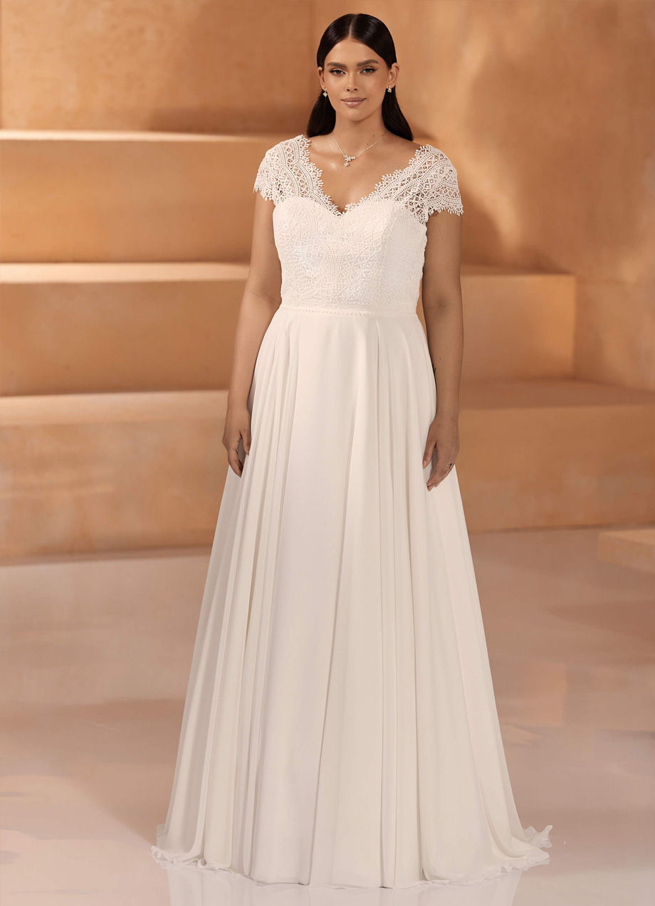 Ksena Abito da sposa curvy A-Line realizzato in pizzo e chiffon con scollo a V