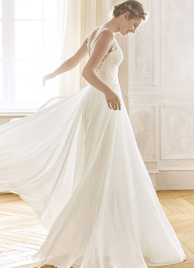 Abito scivolato dall''eleganza romantica