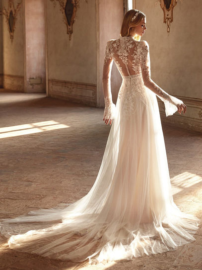 Abito da sposa flow A-line a collo alto