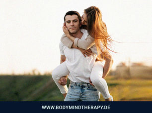 Co-dependency and Autarky in Emotional Relationships