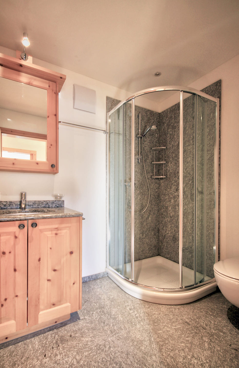 PARLISWISS_Maloja_Ca Val Forno _ Bathroom