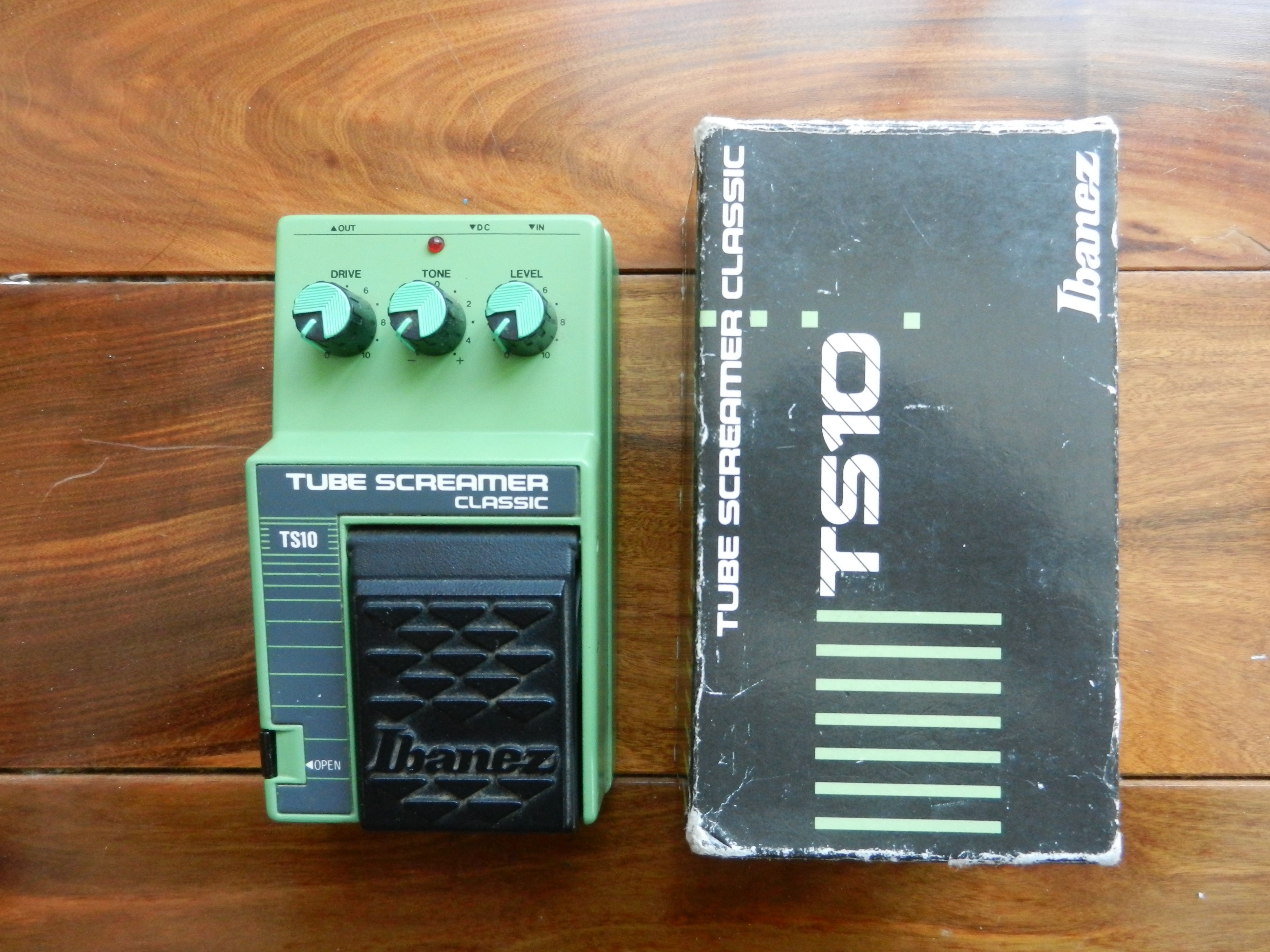 1983 Ibanez TS10 Tube Screamer Classic MIJ w/ box