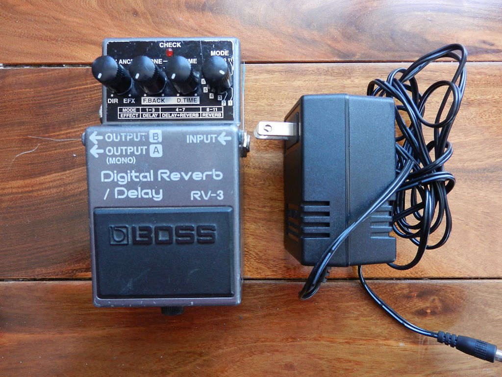 Boss RV-3 Digital Reverb/Delay w/ power supply