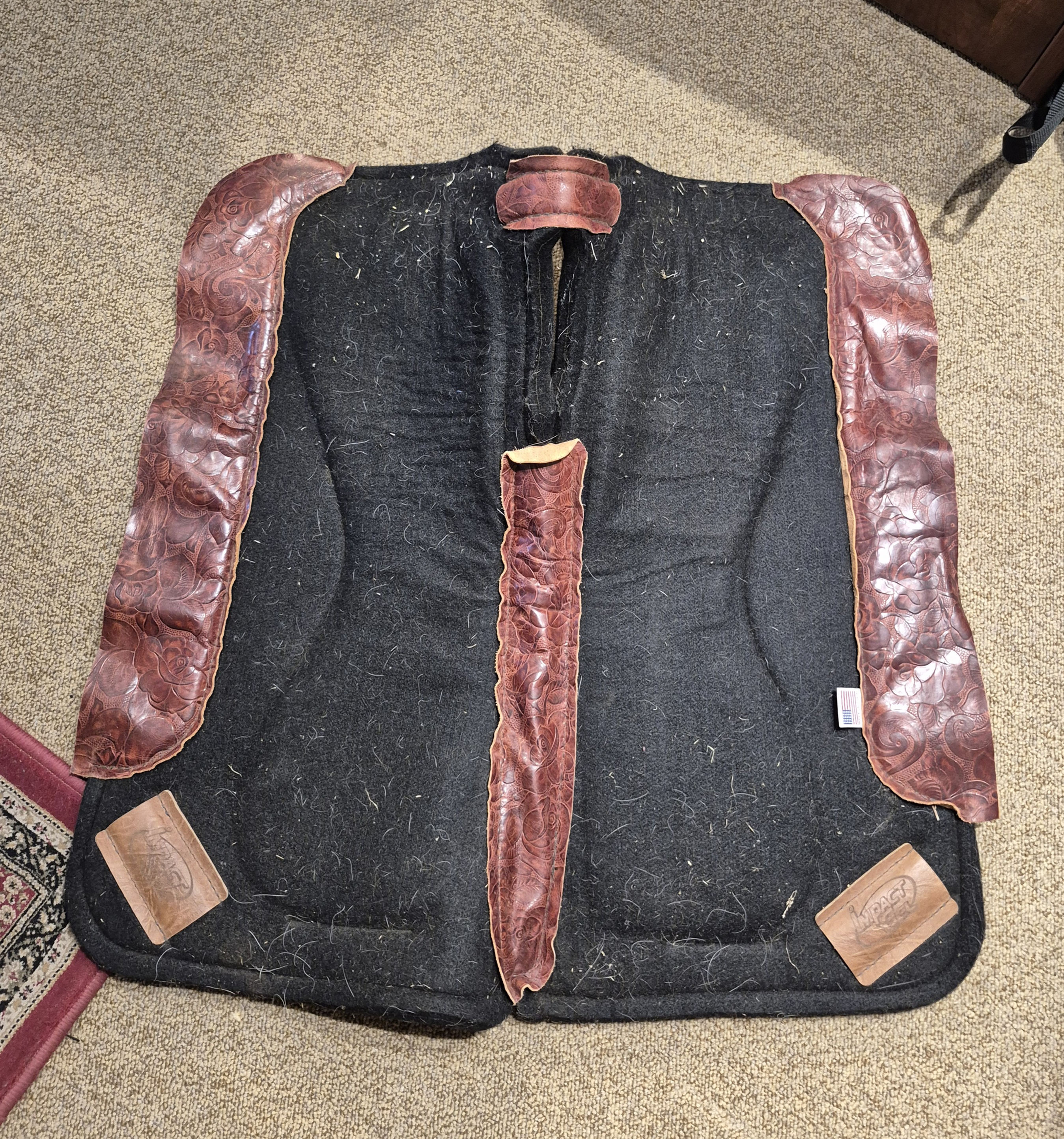 Impact Gel Western Pad, 30 x 30, Contour