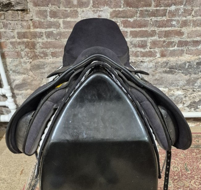 Thumbnail: Thorowgood T4 Cob Dressage, 17.5", Interchangeable