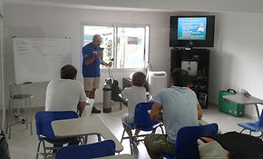 Diving College Escola de Mergulho