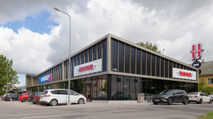Hesburger ja pepco Jõgeval aadressil Aia 4