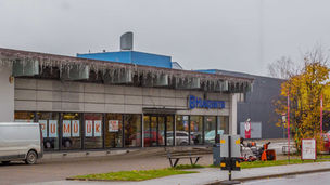 Estemi kaupluse akendel on silt: lõpumüük