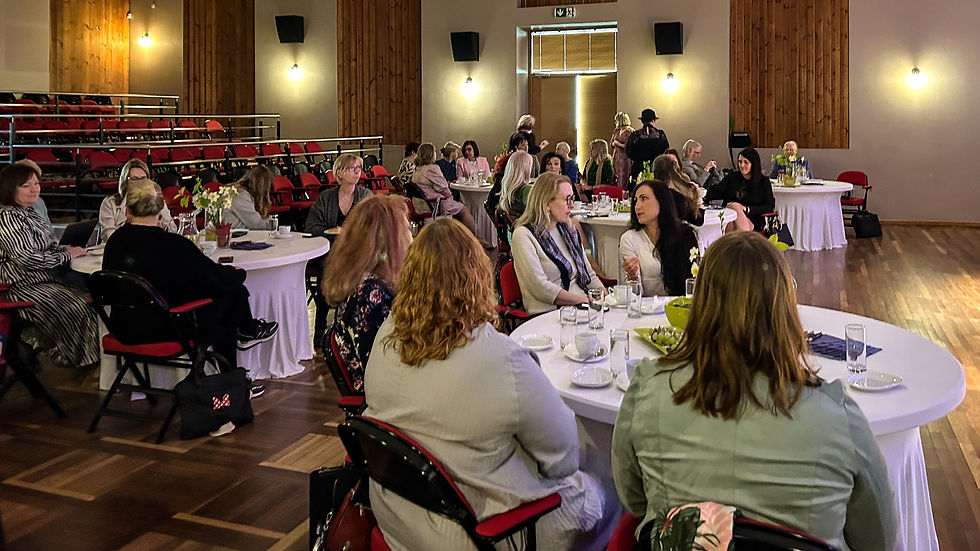 Neljapäeval kogunes Mustvee kultuurikeskusesse mitukümmend ettevõtlikku naist Fotod: Helve Laasik