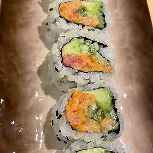 M3. Spicy Yellowtail Maki