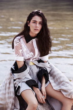 Lovely Editorial Julio 2015