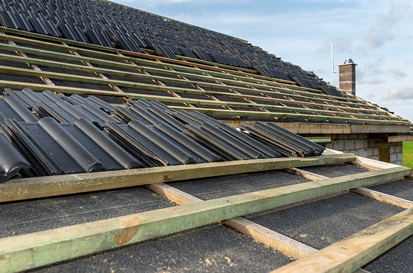 roof-ceramic-tile-arranged-in-packets-on-the-roof-2026-03-24-09-05-17-utc (2).jpg
