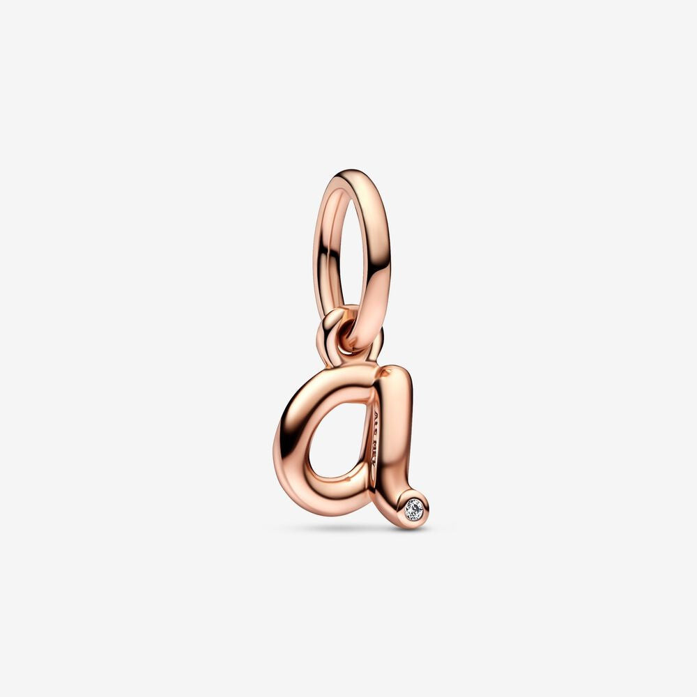 Pandora | Charm pendente | Lettera con zirconia | Oro rosa 14k | Stile scritto