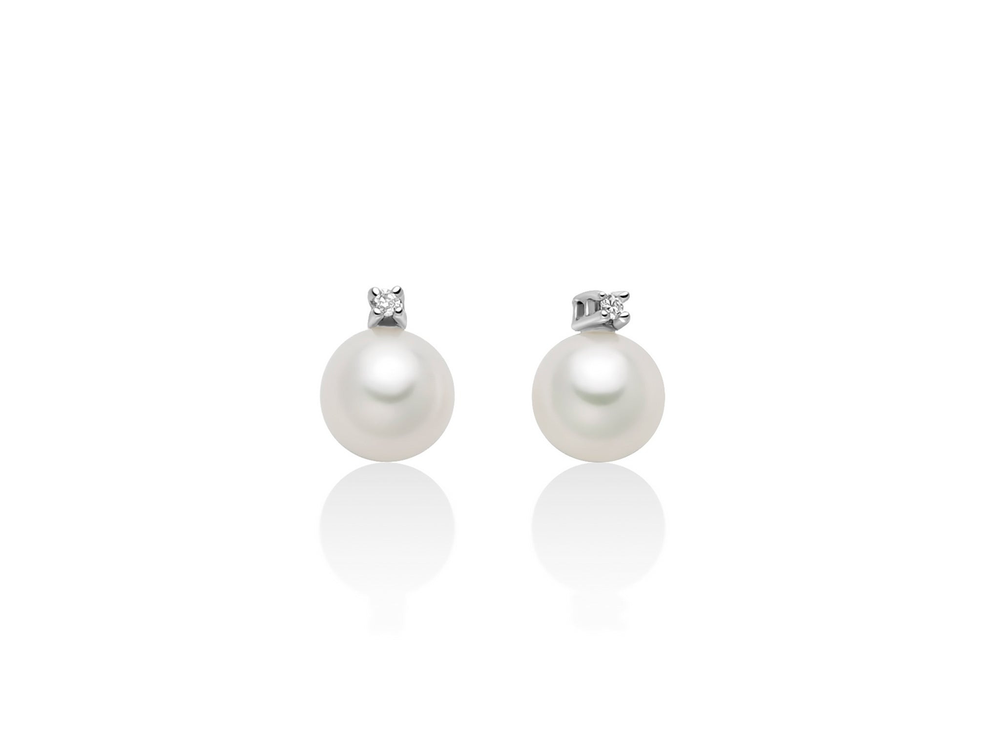 Orecchini Miluna a Lobo in Oro Bianco 9Kt con Perle Oriente e Diamanti