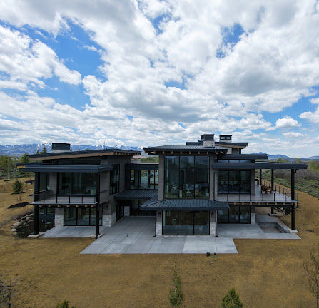 dji_fly_20260520_124734_0062_1780528189809_photo_beautify_edited.jpg