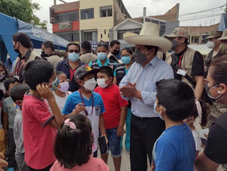 Barranca: Presidente Castillo escucha a alcaldes preocupación por contaminación del mar