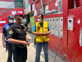 Hallan ketes de PBC en orificio de pared del Mercado Modelo de Barranca