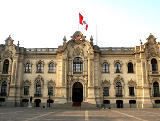 Vizcarra tomará juramento hoy al nuevo Gabinete Ministerial