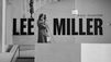 Une nouvelle exposition consacrée à Lee Miller retrace le parcours singulier d’une artiste dont la trajectoire épouse les bouleversements du XXe siècle. De ses débuts devant l’objectif à son rôle de correspondante de guerre, le parcours met en lumière une œuvre marquée par l’expérimentation, l’indépendance et un engagement progressif face à l’Histoire.