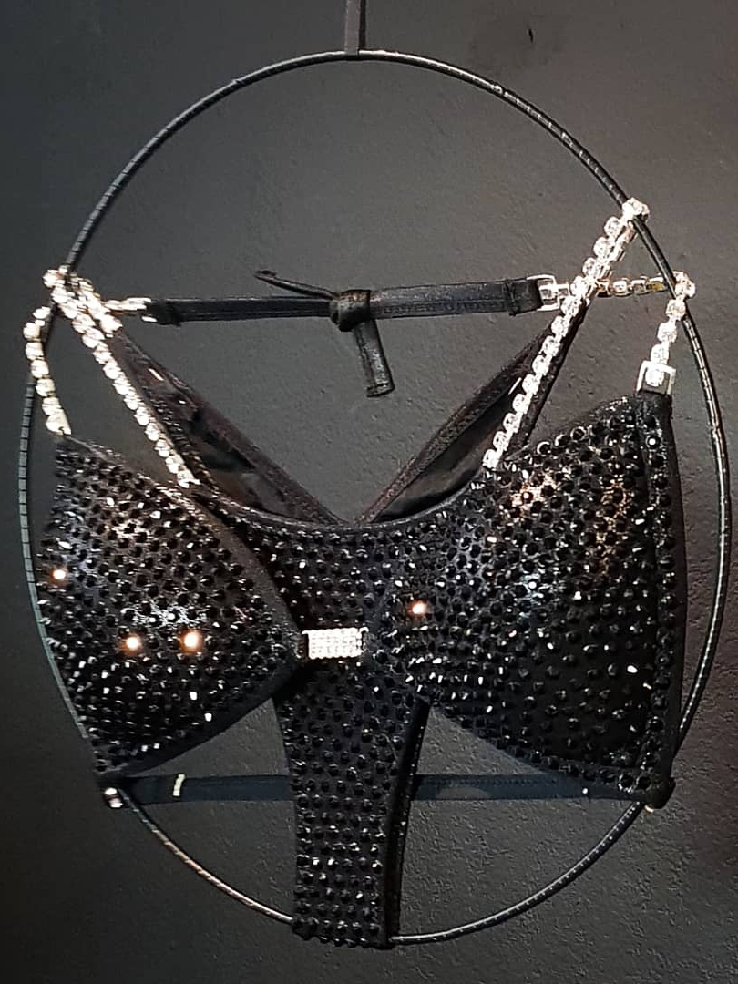34A / 225€ / 270$