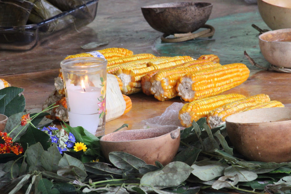 La ofrenda de esperanza de los hombres de maíz