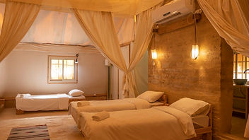 אוהל פנים.jpg