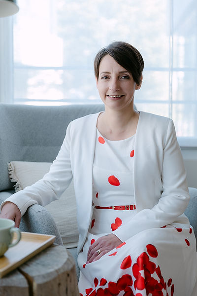 Portrait de Yanet, votre assistante virtuelle.
