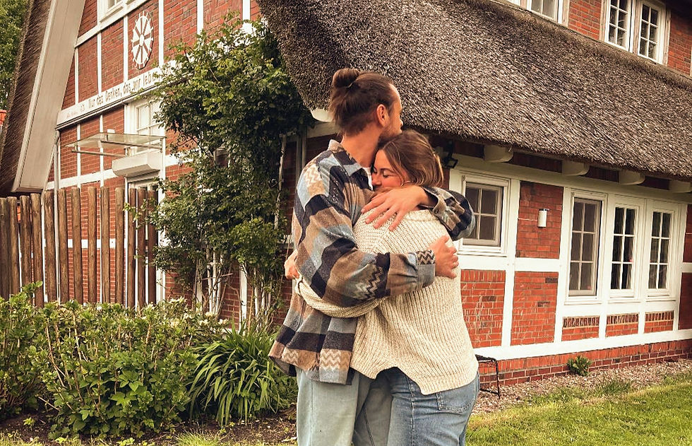 NANAIMO Maja und Jonni und Reetdachhaus