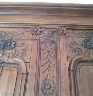 carvedwooddoors.jpg