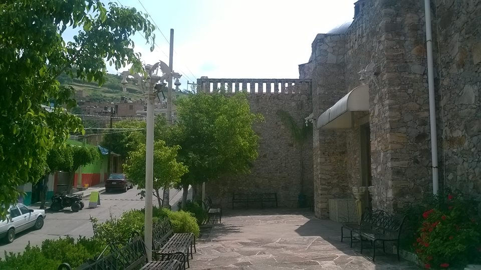 Puerta lateral, parroq. de Gpe.