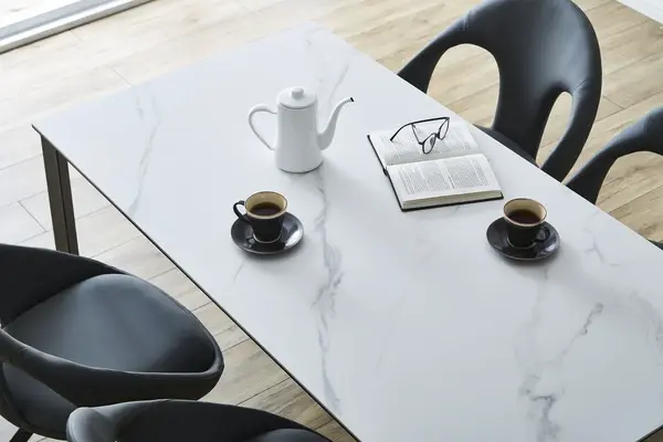 サムネイル： ダイニングテーブル アーロン　ホワイト