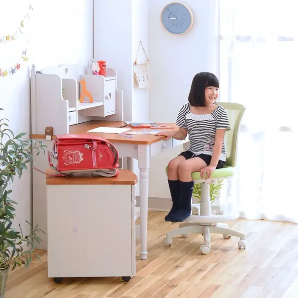 サムネイル： 学習チェア TAP　ブルー