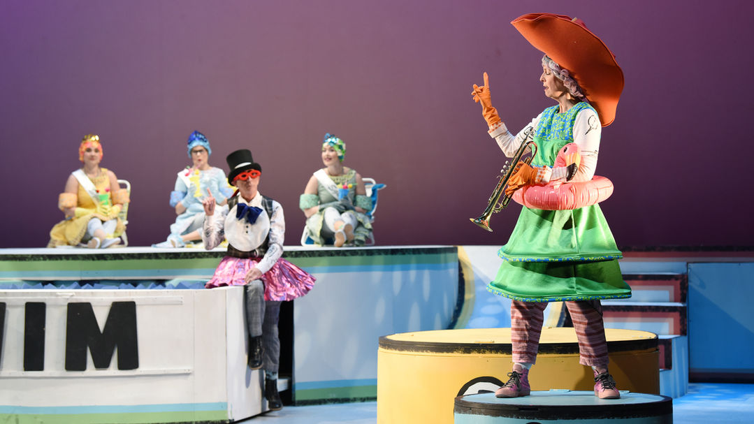 ElephantandPiggie_setdesign_BrunellaProvvidente