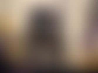 Illustration d’un téléphone dont l’utilisation nocturne est bloquée, représentant les nouvelles limites de Facebook et Instagram pour les adolescents.