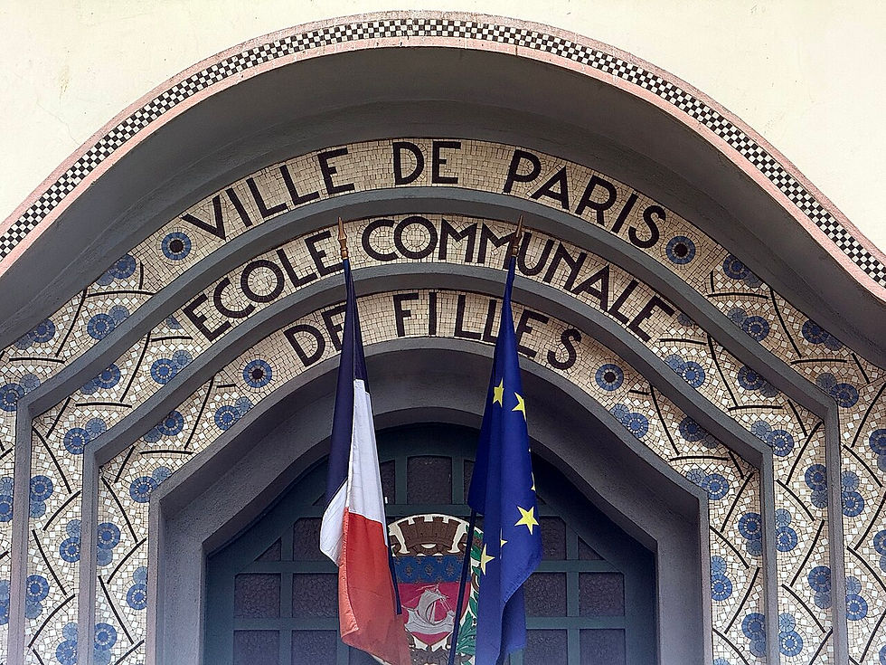 Entrée de l’école élémentaire publique Château-des-Rentiers à Paris, photographiée le 6 septembre 2026.