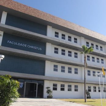 20m da Faculdade Christus (vizinho)