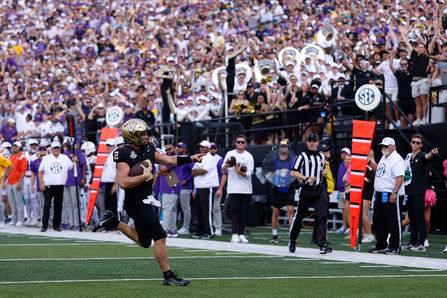 VANDERBILT FAIT TOMBER LSU DANS UN FIRSTBANK STADIUM EN FUSION