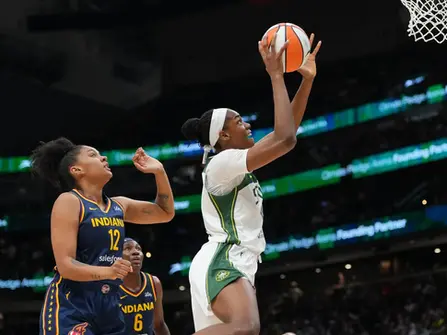 INDIANA S’IMPOSE 78–74 FACE À SEATTLE DANS UN NOUVEAU FINISH IRRESPIRABLE