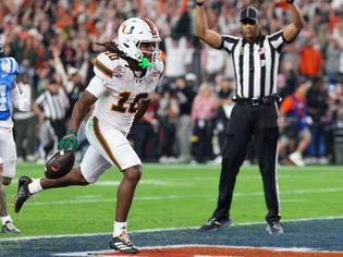 MIAMI BAT OLE MISS 31–27 ET S’ASSURE UNE FINALE À DOMICILE