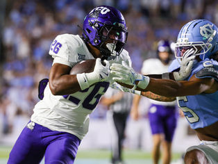 TCU RIDICULISE NORTH CAROLINA : DES DÉBUTS CATASTROPHIQUES POUR BELICHICK