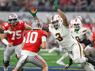 MIAMI IMPOSE SON RYTHME ET ÉLIMINE OHIO STATE AU COTTON BOWL